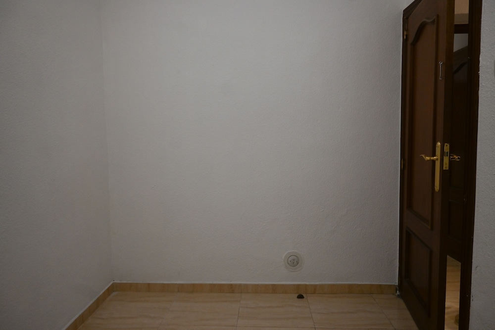 M Amu10 Amplia Vivienda de dos Dormitorios en el