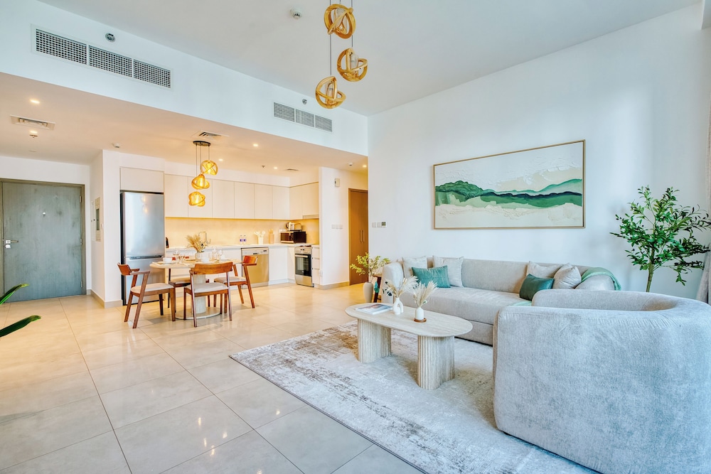 PVH - Serene Central 2BR - Creek Horizon