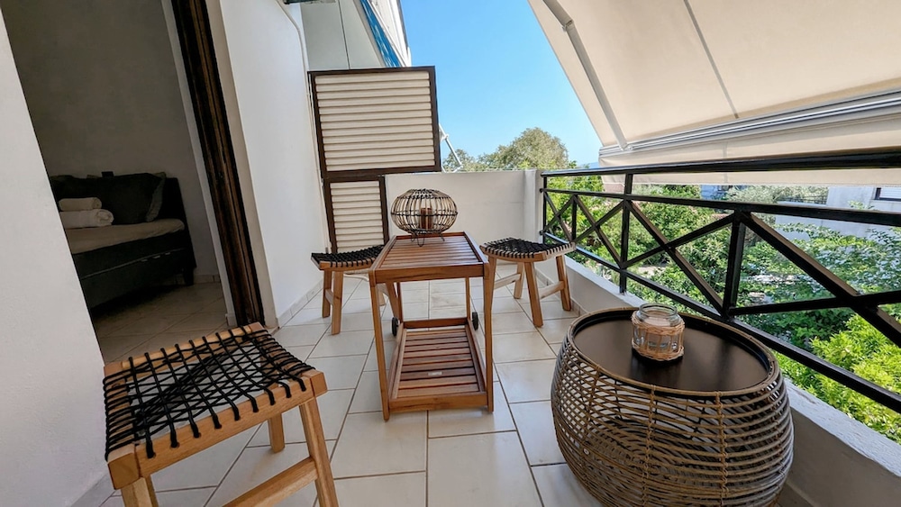 JM Apartment in Kamena Vourla