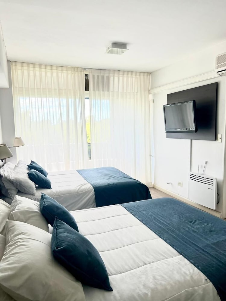 Golf Tower Suites & Apartments