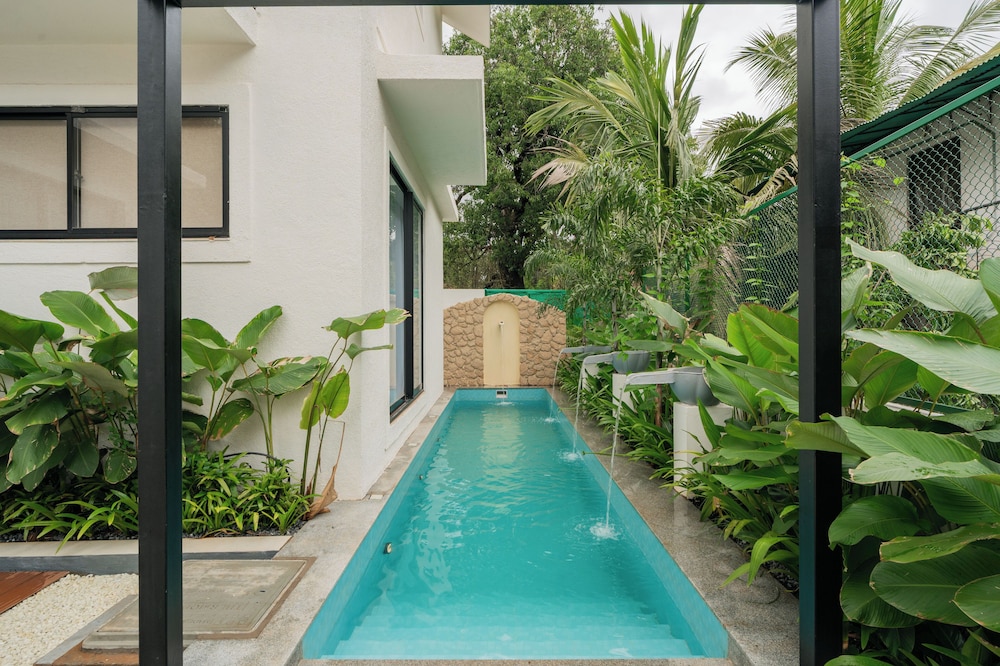 ELIVAAS Ekam | Luxe 4 BHK Villa With Pvt Pool & Patio