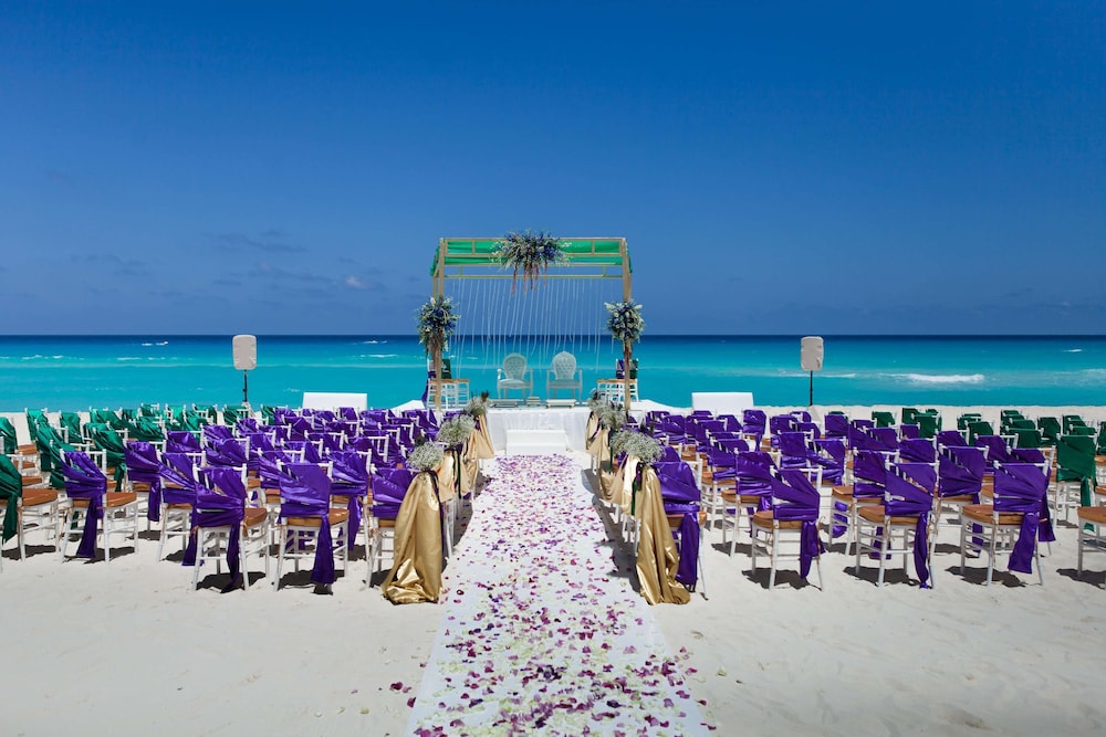 The Grand Oasis Cancun - All Inclusive
