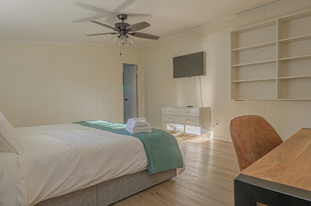The Columbus Collective 4Bed with games