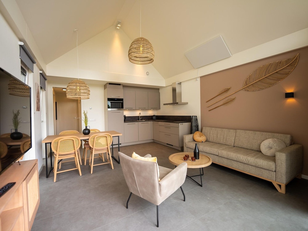 Sunny Zeeland Hideaway view 5