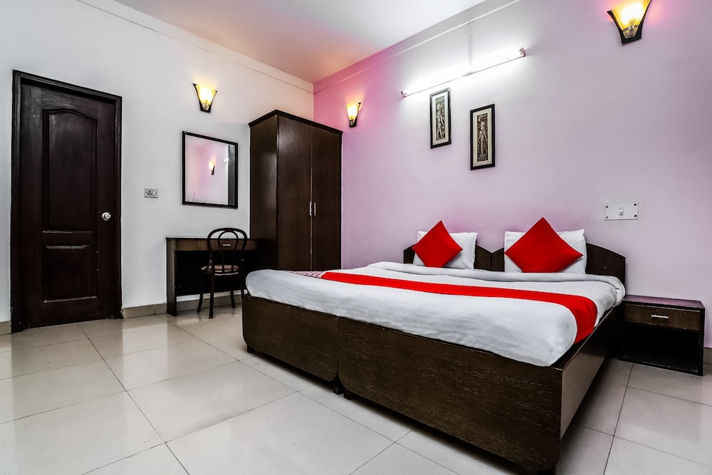 OYO 457 Hotel Mittal Residency
