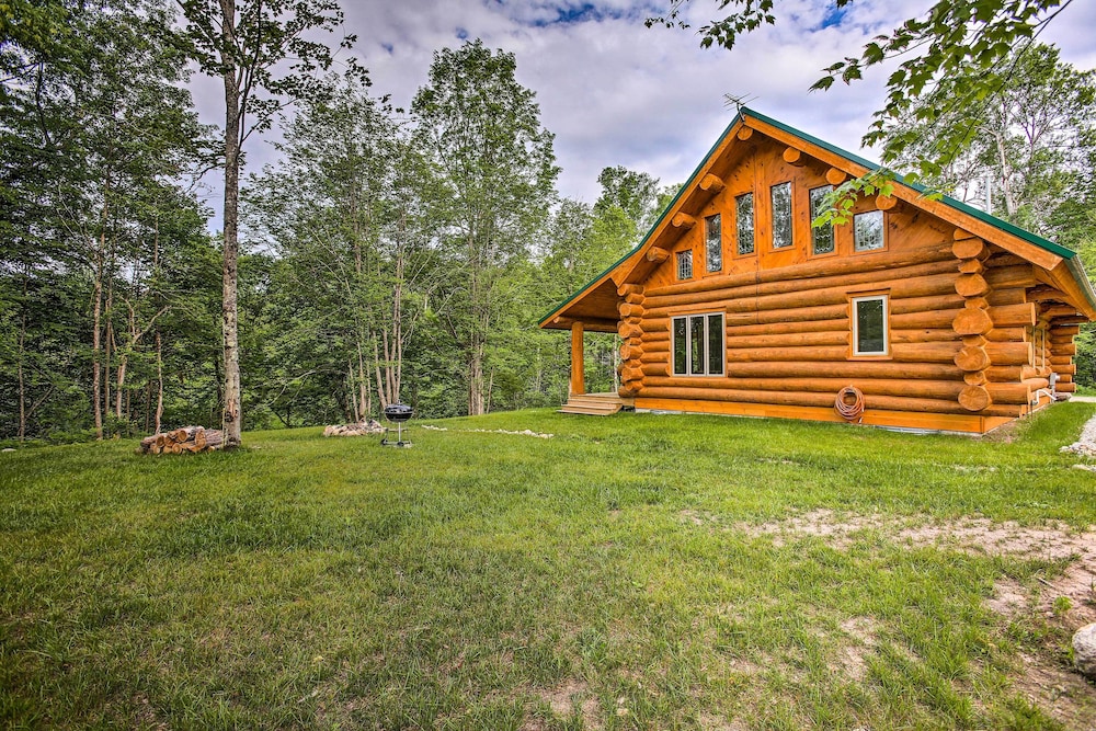 Custom Log Cabin w/ Deck & 45 Acres By Pine River! view 4