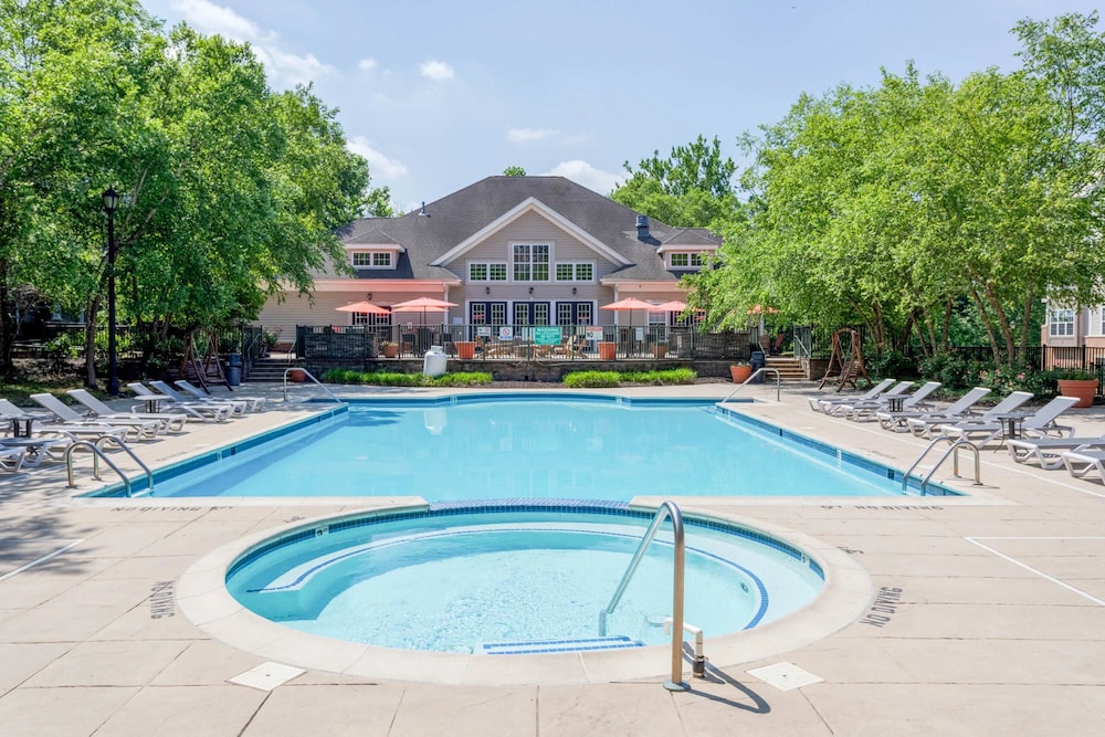 Landing Apartments Eagleville - Valley Forge