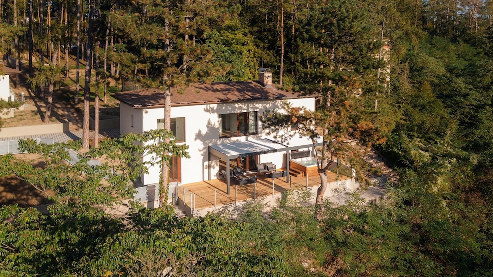 Villa Stechovice Shr081