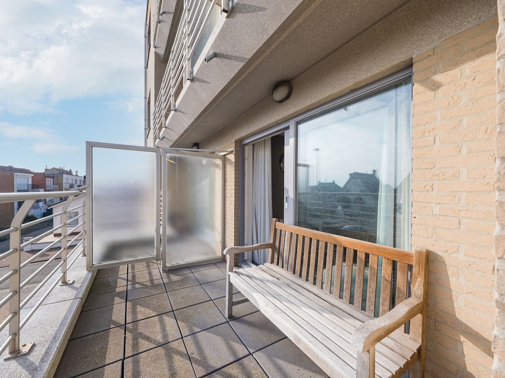 Quiet Apartment With Sunny Terrace