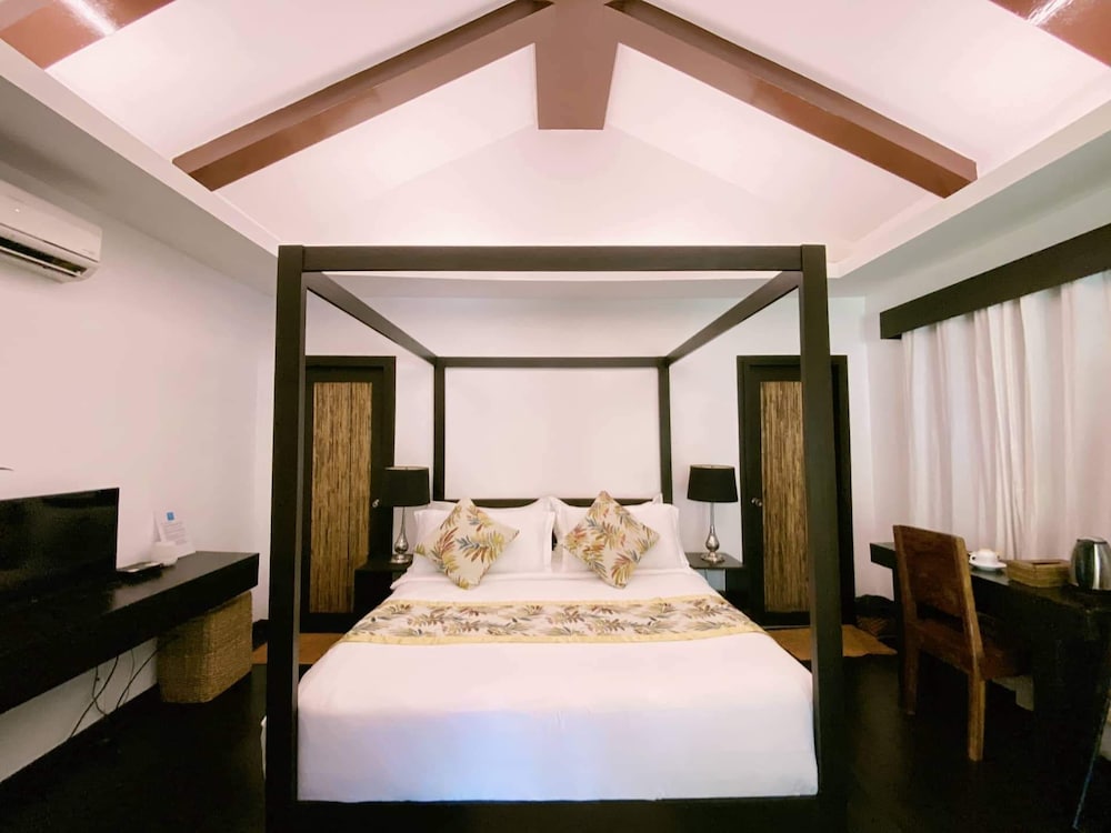 Lio Villas Resort