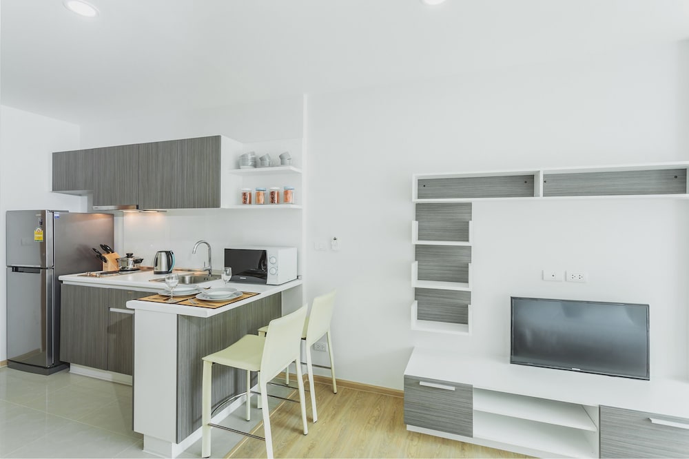 Condo in Kata in Ozone - Unit A506