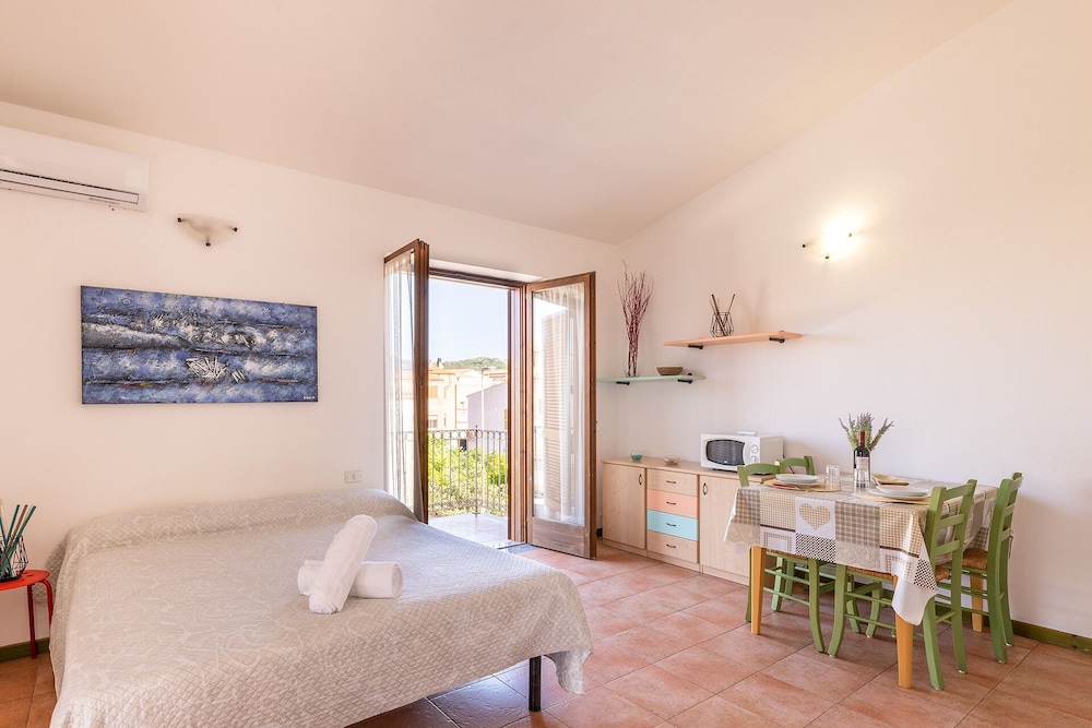 Casa Pavoncelle Apartments In Gallura