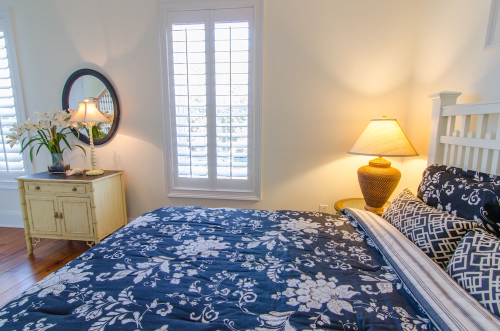 3 BR Beach Houses 25th Ave. South Ocean Blvd