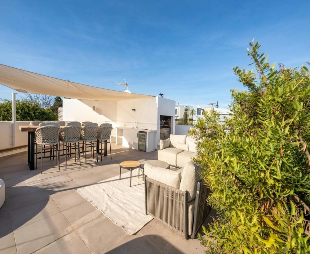 Villa in Carrer del Kiwi