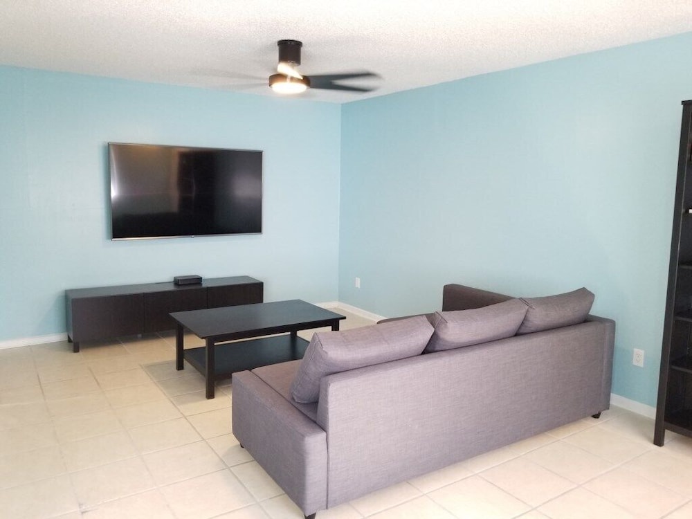206 A 10th New