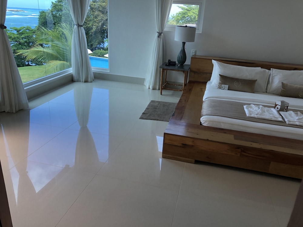 Newly LUXURY designed villa