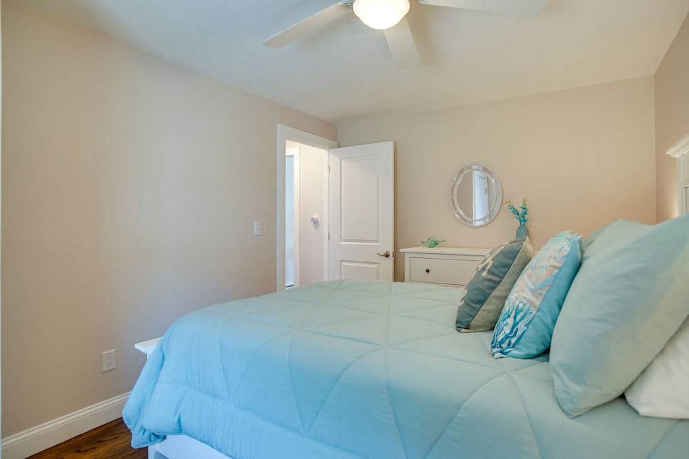 Newly Renovated Dennis Port Home: Close to Beaches