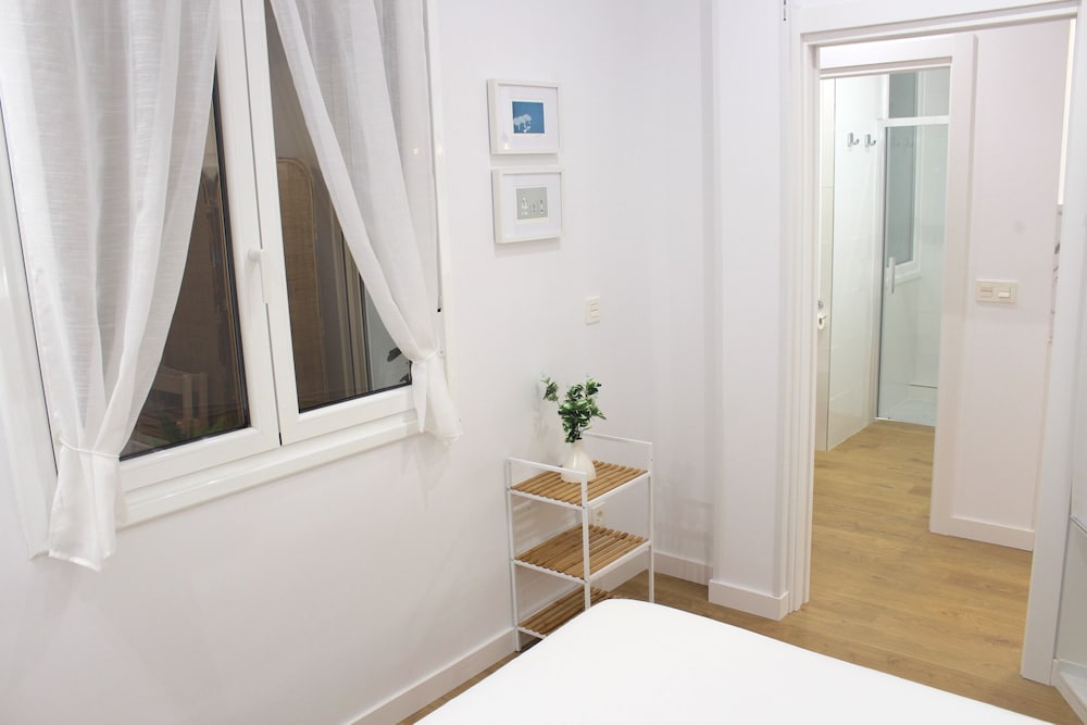 CENTRAL APARTMENT NEAR THE SEA - by SanSebastianApartments.es