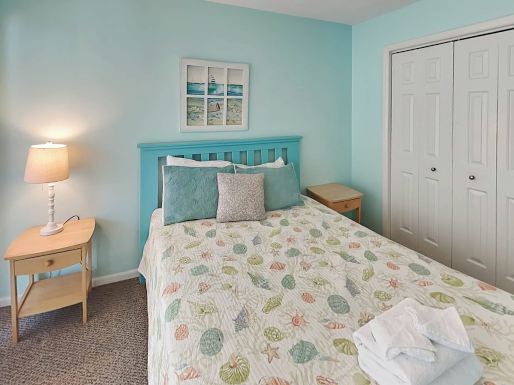 Sea Walk Cottage by Tybee Vacation Rentals