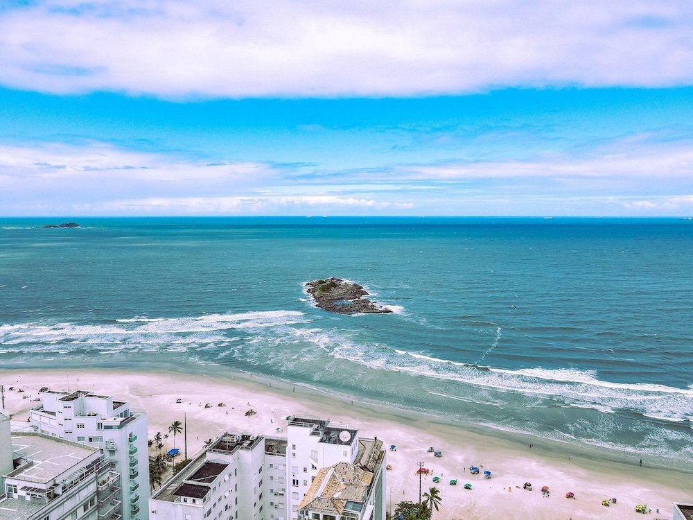 Apto na Praia - Ar condicionado e Churrasqueira