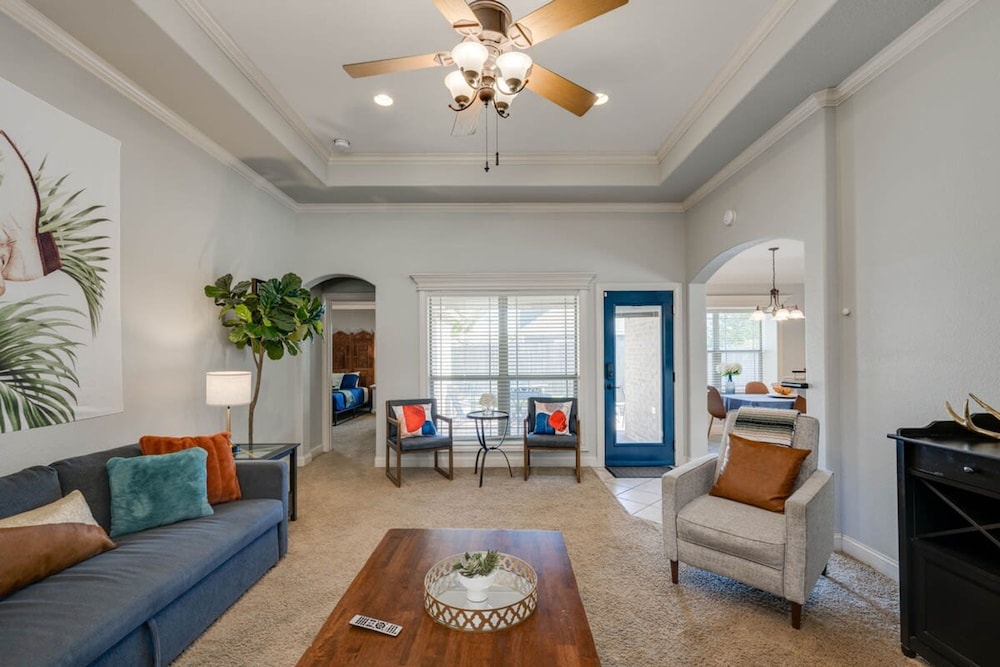 4bed 3bath Close2a M Santa s Wonderland Hospital L2 EV