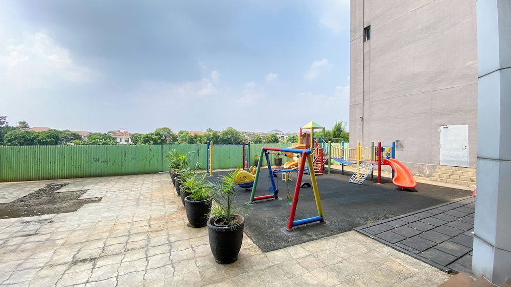 Great Deal And Spacious 2Br At Nifarro Park Apartment