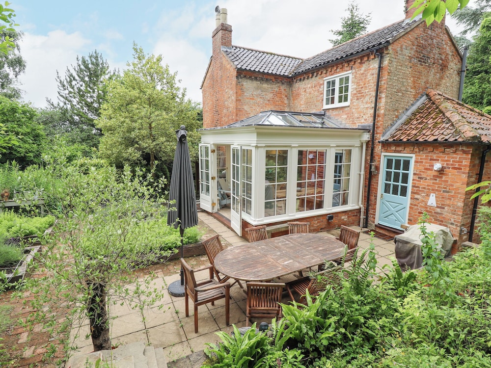 Sunny Cottage