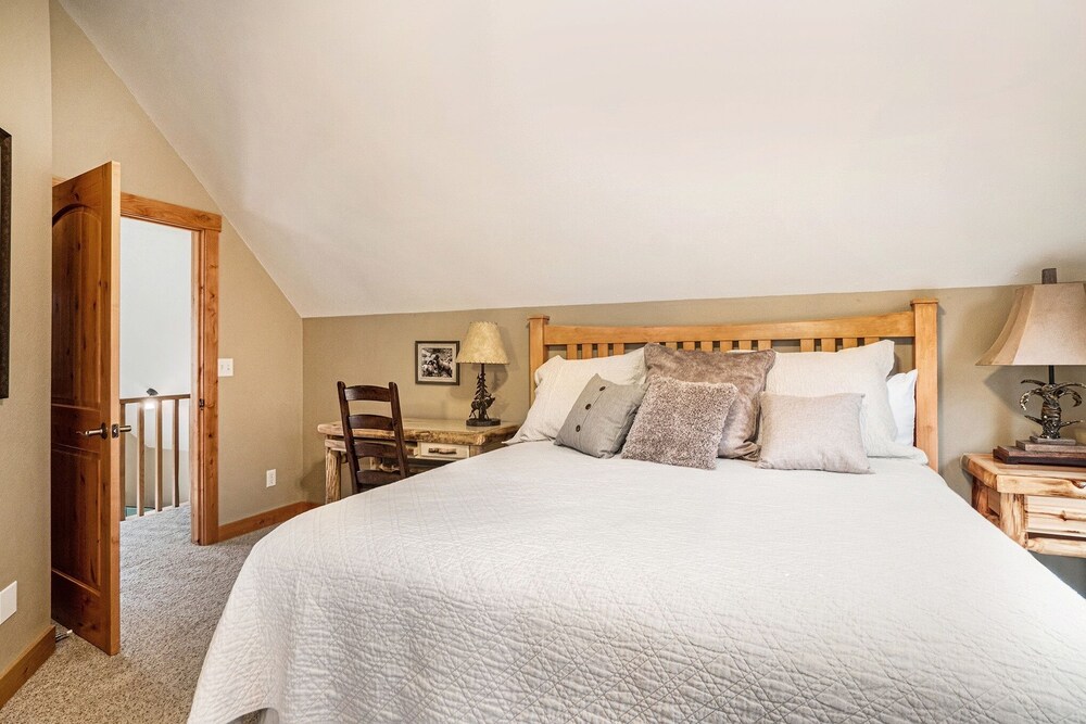 Solitude Eagle 5 - Estes Park 2 Bedroom Condo by RedAwning - Property Image 25
