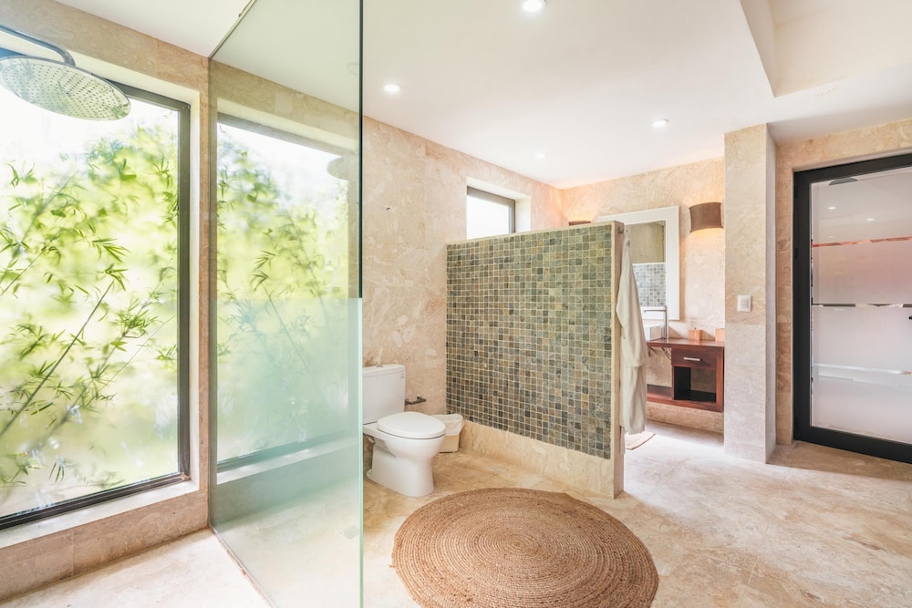 Mesmerizing Villa With Jacuzzi Maid in Cap Cana