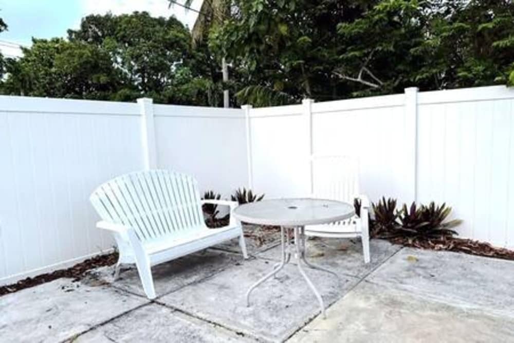 Hollywood Hideaway Luxe 3BR Escape
