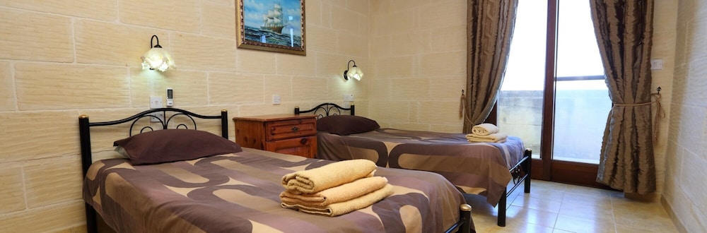 Villa Savona 3 Bedroom Villa With Private Pool view 3