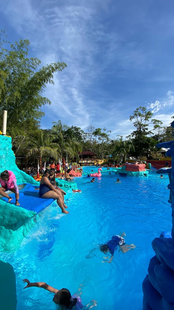 club paradise