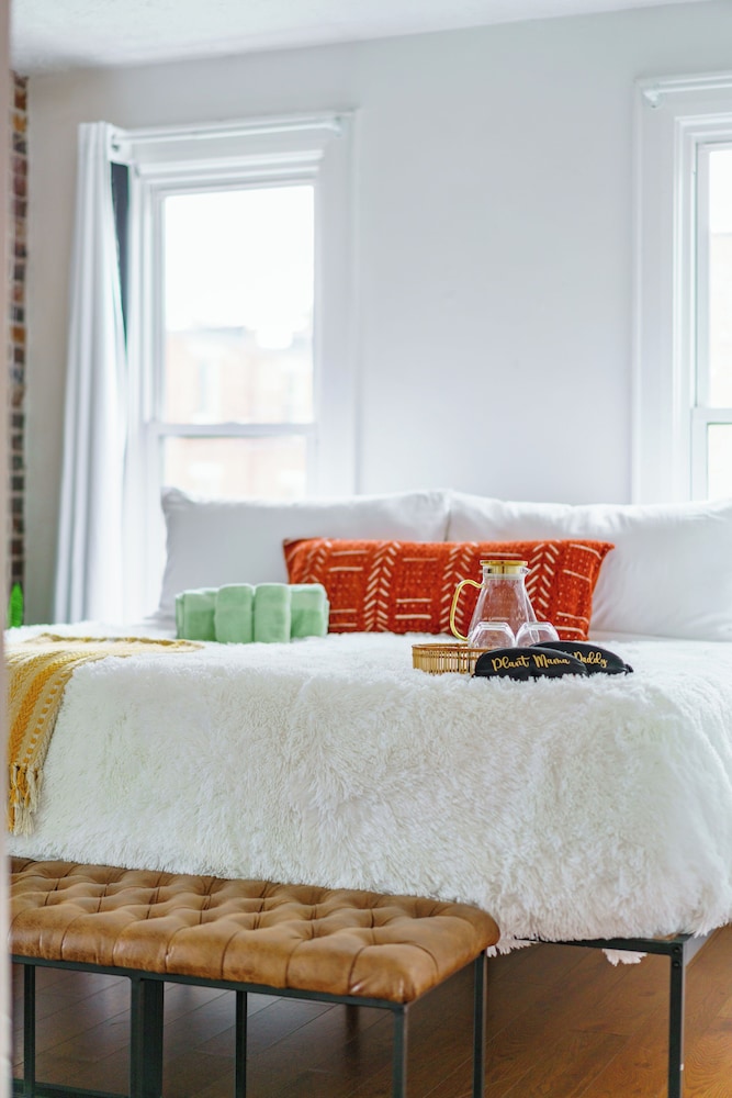 Jungle House Boutique Suites – Short North & Convention Center