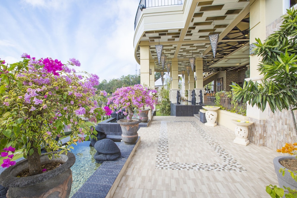 Flamingo Dewata Pool Villa