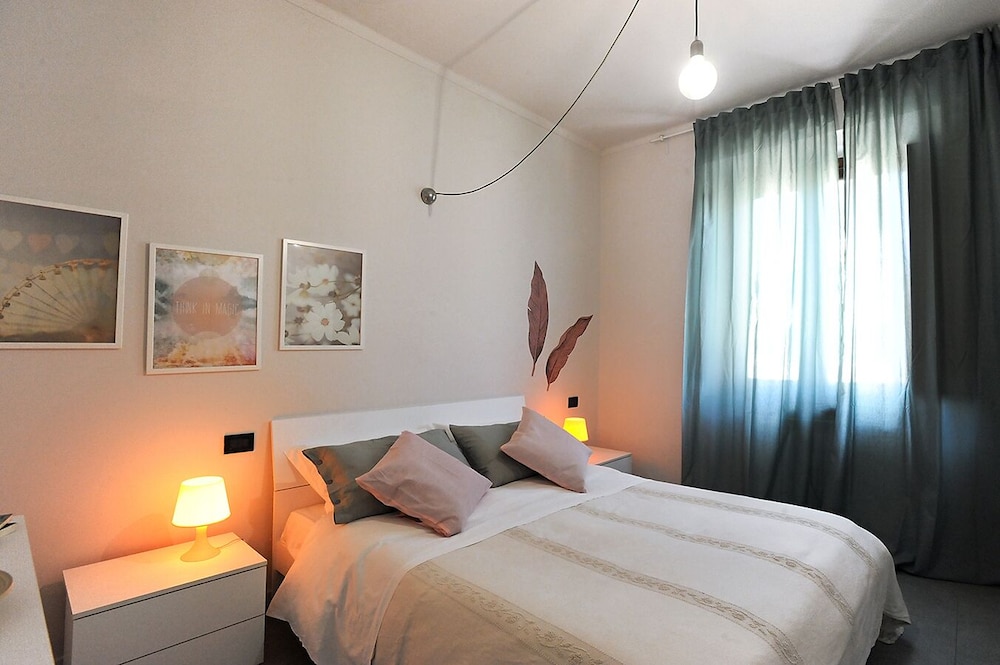 Modern Apartment in Lingotto area view 5