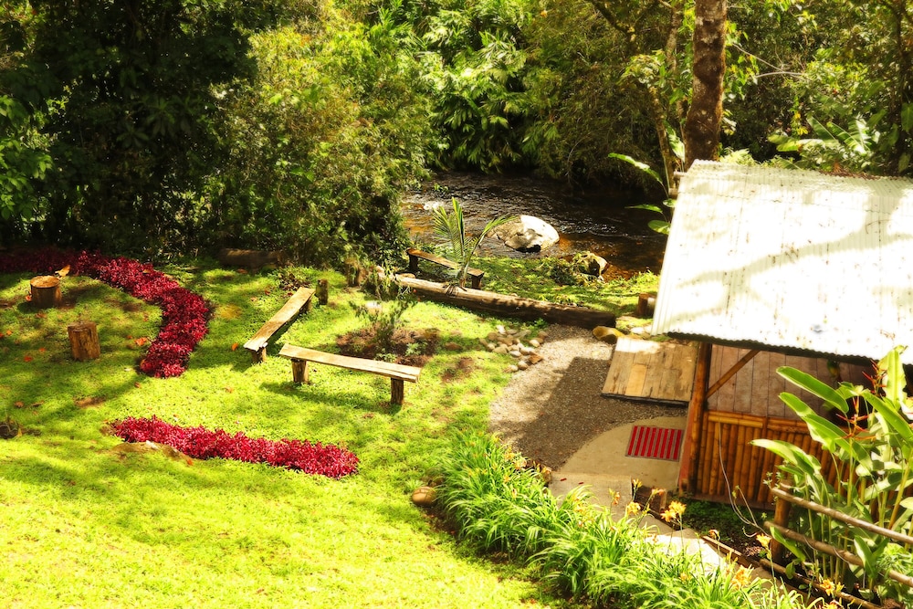 Refugio Puente Explanacion Ecolodge