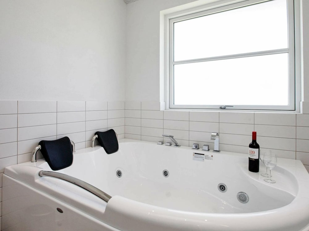 Luxury Spa Retreat in Lokken - By Traum Ferienwohnungen view 2