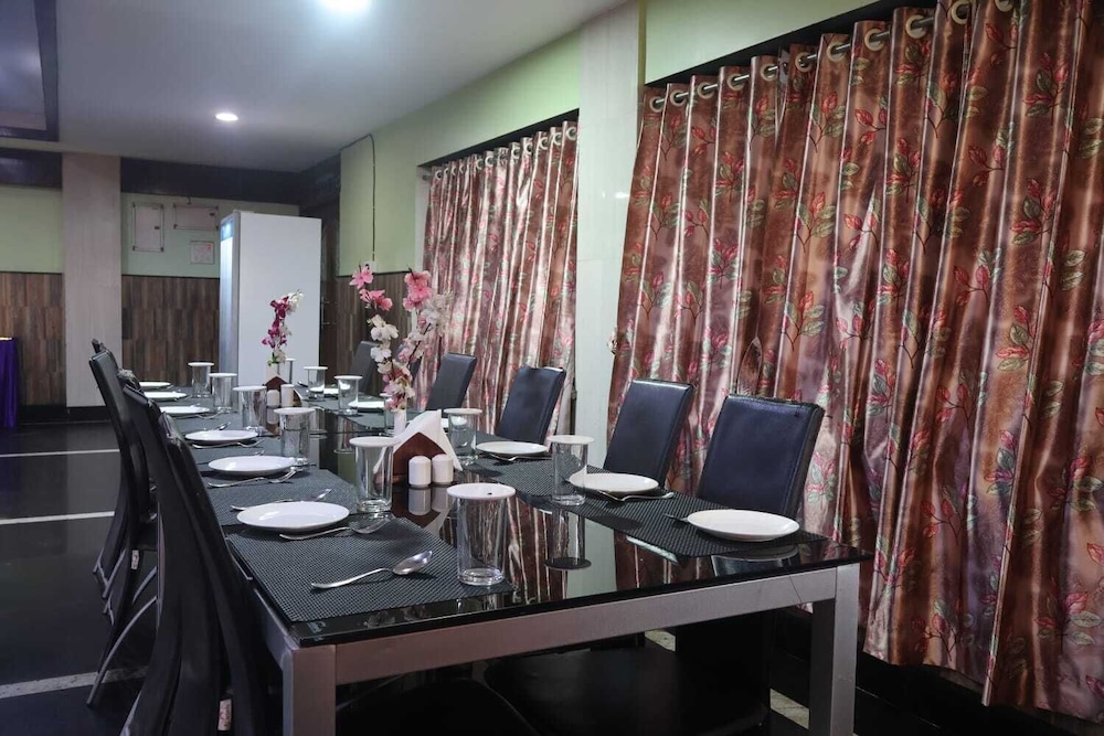 Hotel MIPL