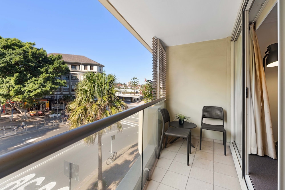 Marvelous Manly With 1 Bathrooms