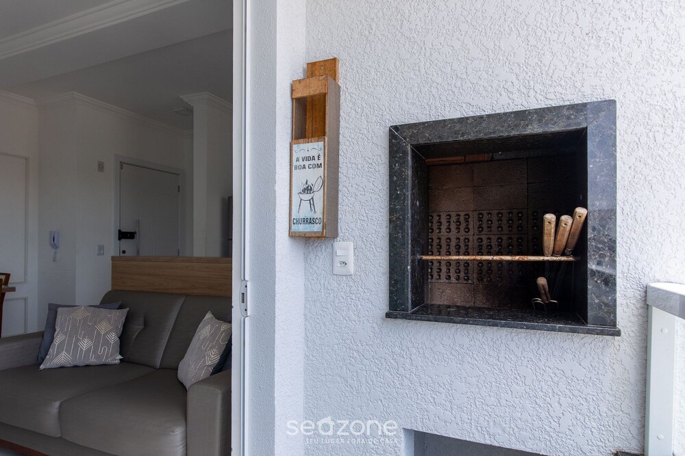 Modern apt w/ Barbecue 600m From the Beach Com305