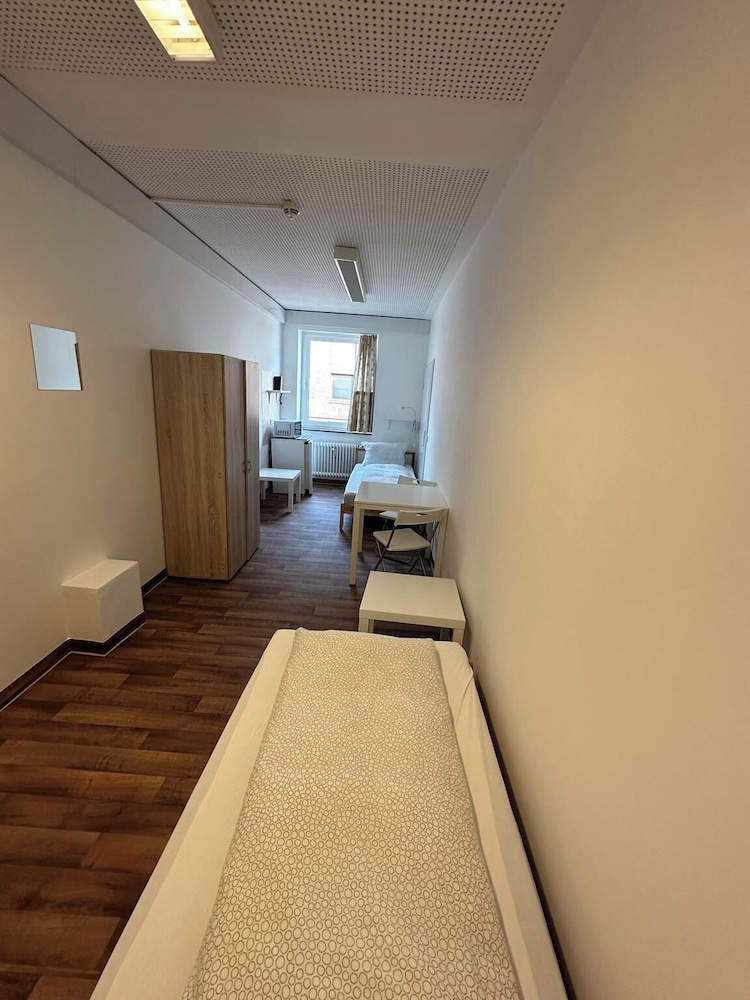 2-Rent Group Hostel Zimmer&Apartments GKP2