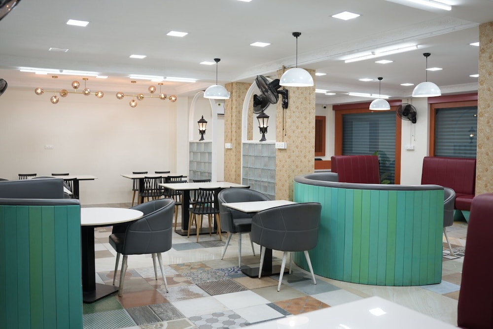 Benzy Tourist Home