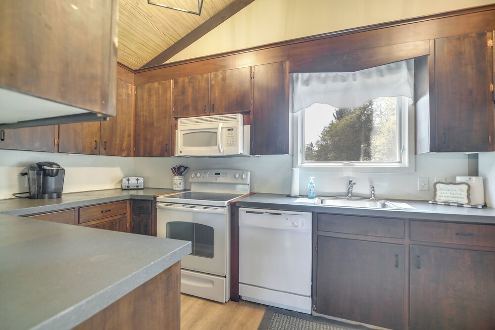 Newcomb Retreat w/ Mountain Views & Fire Pit! view 4