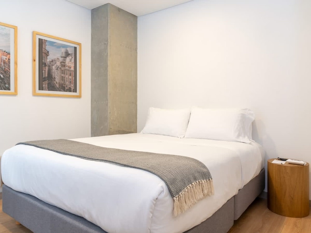 Beautiful 3BR in Laureles Medell n