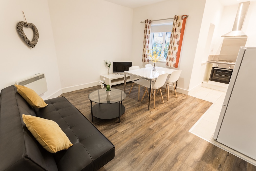 Meridian Apartments - Southend