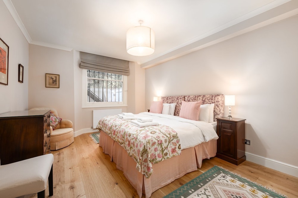 18 Wetherby Place