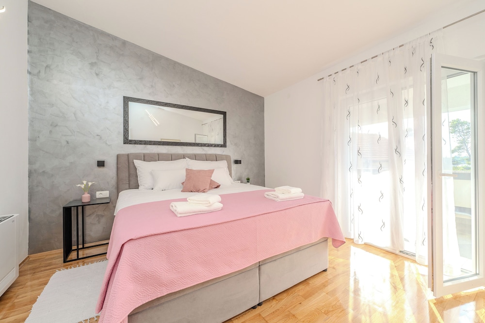 Apartments Grbic