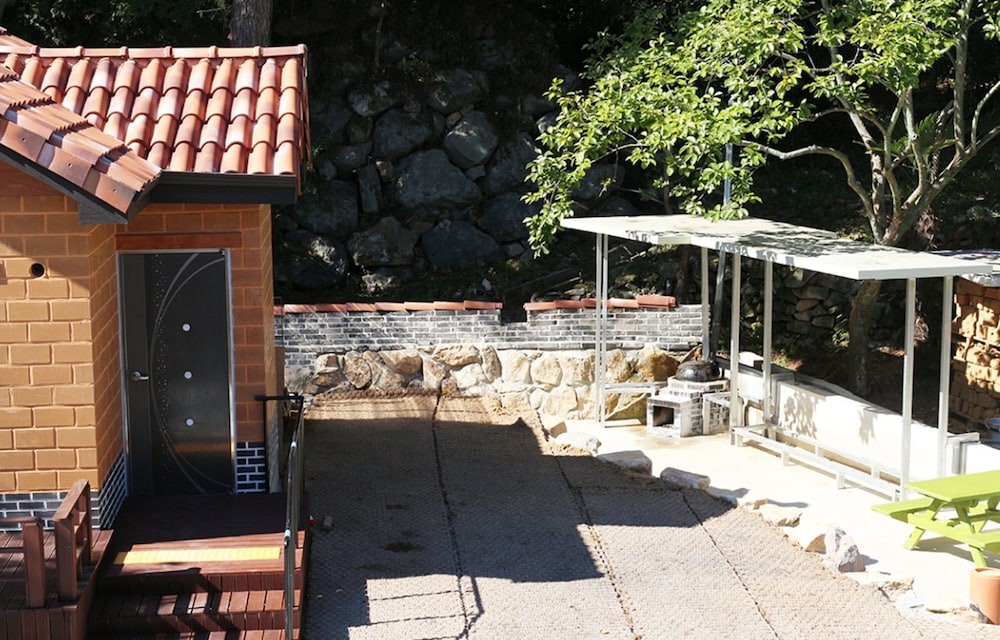 Photo 23