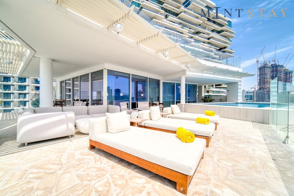 Five Palm Jumeirah Residences -Mint Stay