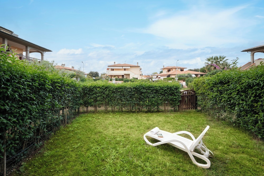 Follonica Apartments